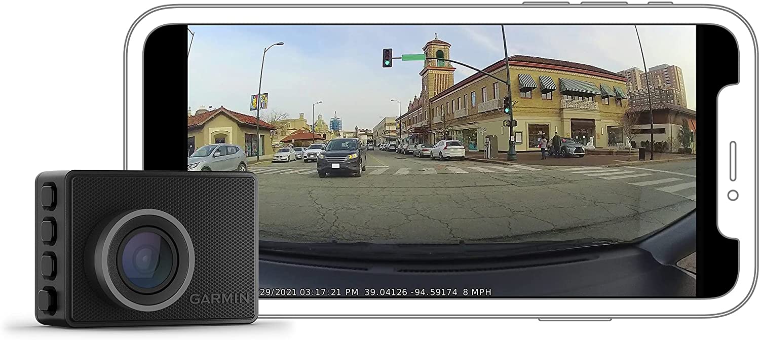 מצלמה לרכב Garmin Dash Cam 47